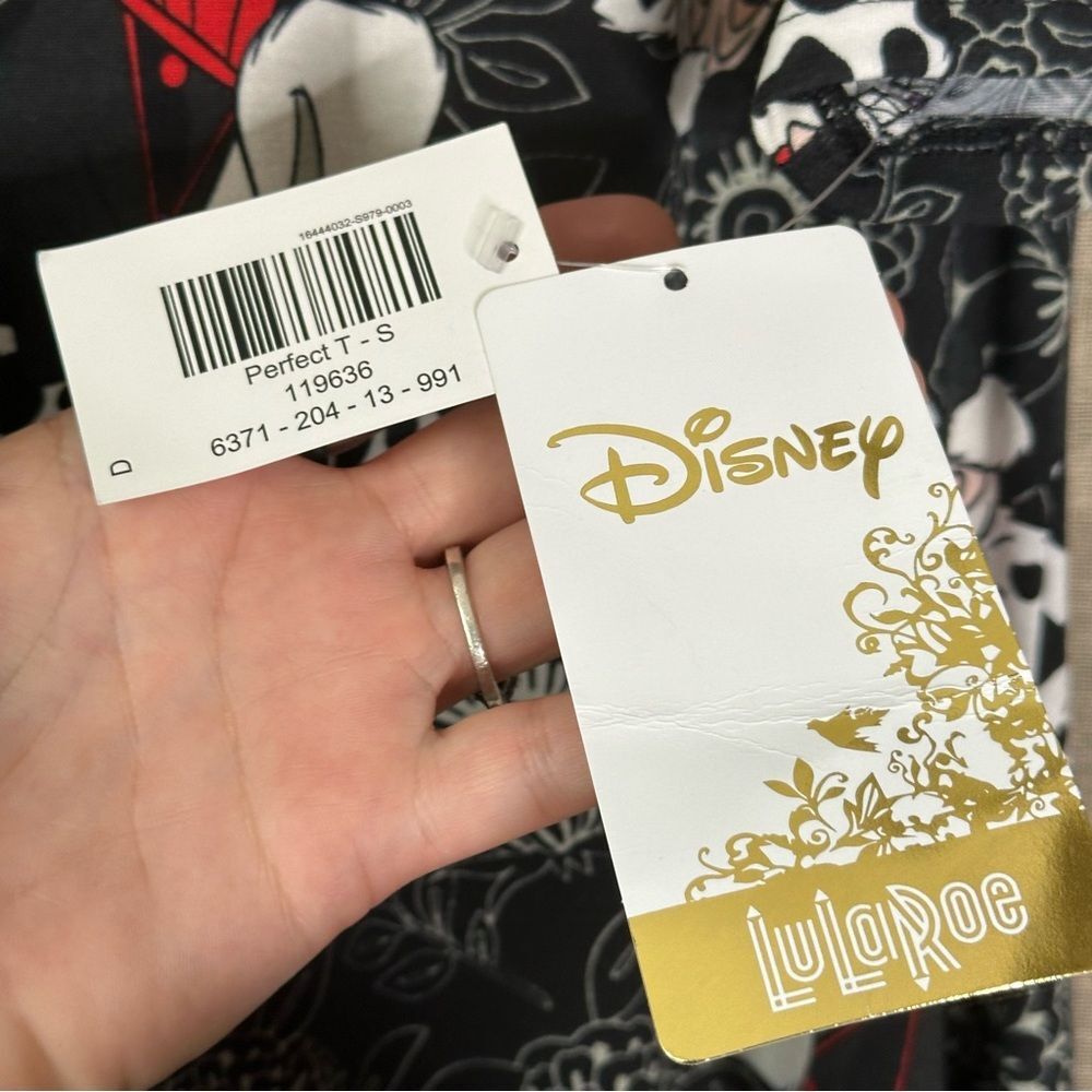 LuLaRoe x Disney 101 Dalmations Perfect T - Picture 3 of 5